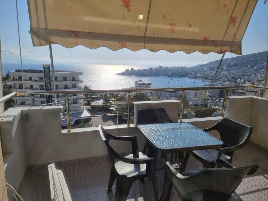 Two Suns Apartament Sarandë Buitenkant foto