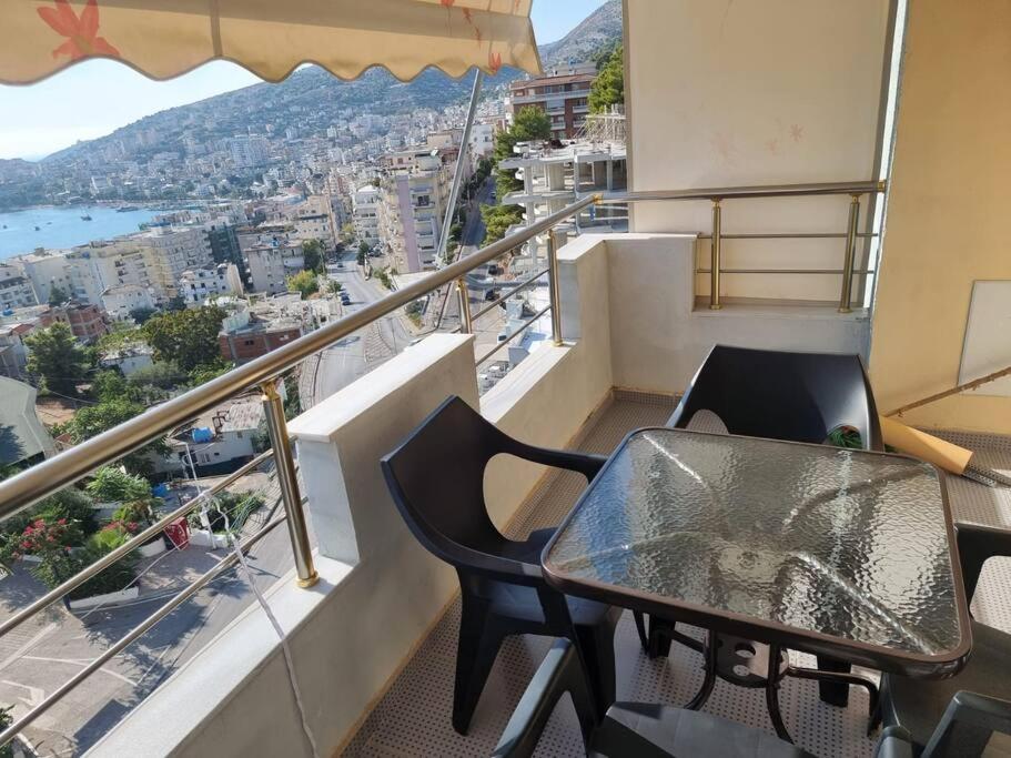 Two Suns Apartament Sarandë Buitenkant foto