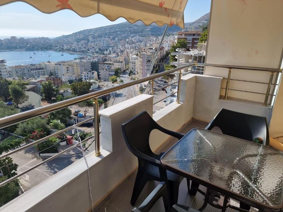 Two Suns Apartament Sarandë Buitenkant foto