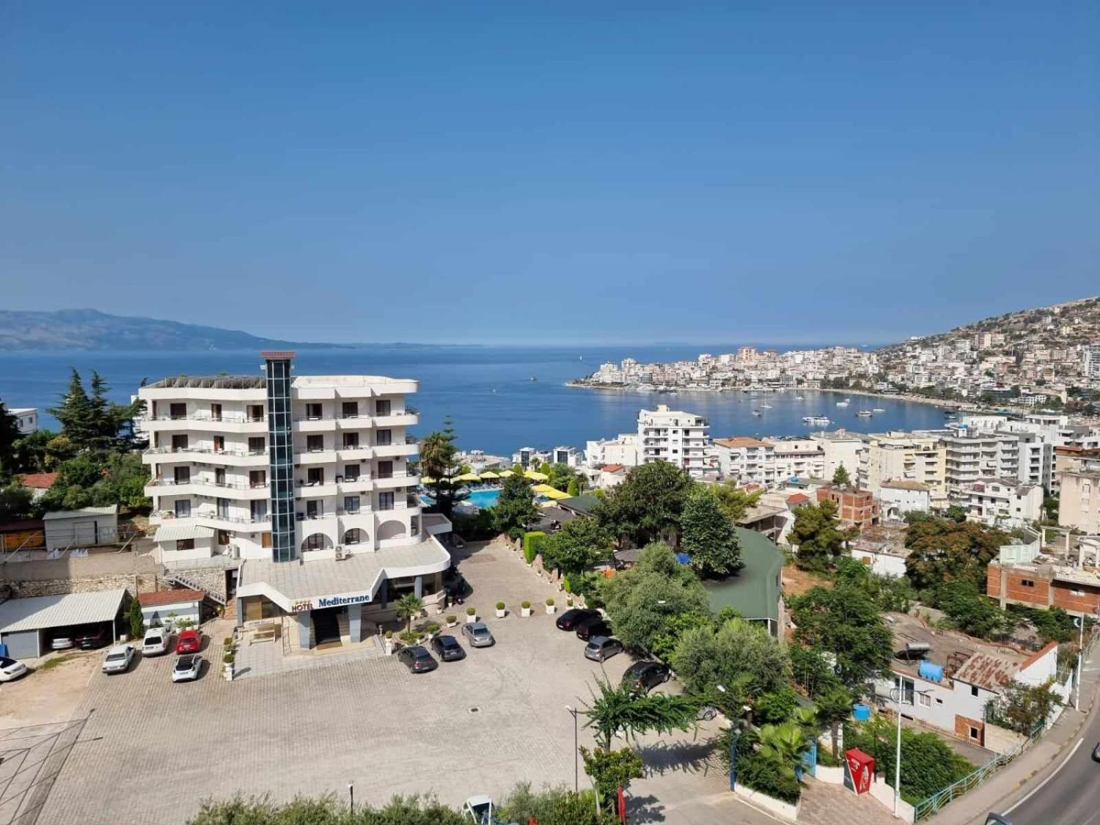 Two Suns Apartament Sarandë Buitenkant foto